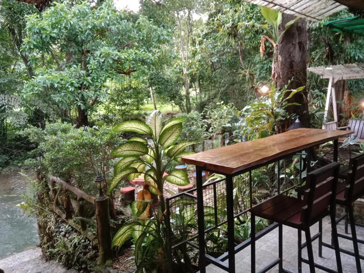 Tree Tops River Huts Khao Sok National Park Exterior photo